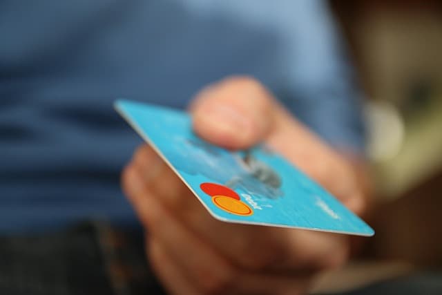 How to Navigate Credit Card Opposition Emergencies Like a Pro